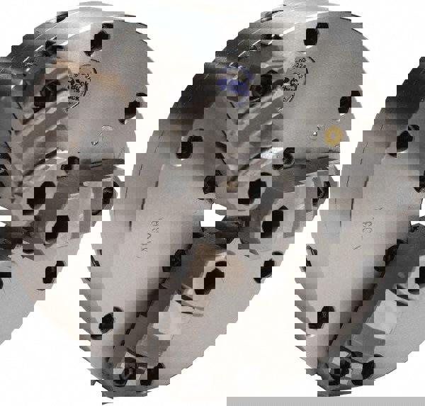 Self-Centering Manual Lathe Chuck: 3-Jaw, 12